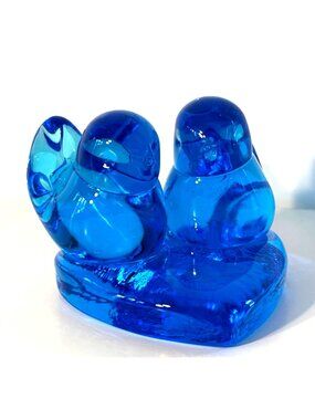 Vintage Blue Glass Lovebirds on Heart Base Figurines – Bluebird of Happiness Sty
